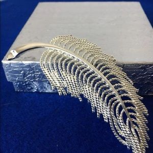 Fashion Jewelry- Brooch